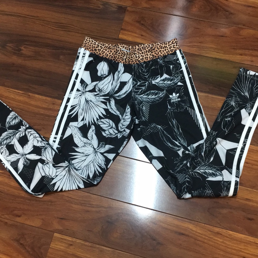 Adidas leggings size S